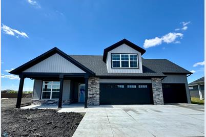 5140 Mira Way W, Fargo, ND 58078 - Photo 1