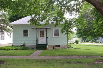 302 E 9th Street, Fairmont, MN 56031 - Photo 1