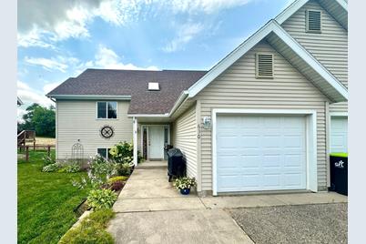630 Jefferson Drive, Zumbrota, MN 55992 - Photo 1