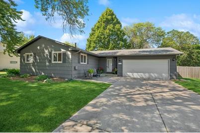 3815 Quaker Lane N, Plymouth, MN 55441 - Photo 1