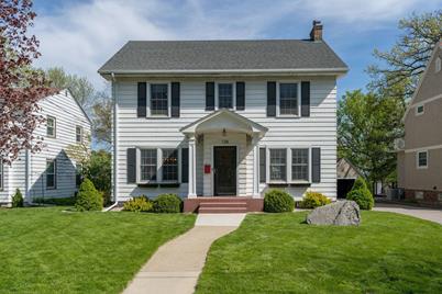 138 Oak Knoll Boulevard, Mankato, MN 56001 - Photo 1