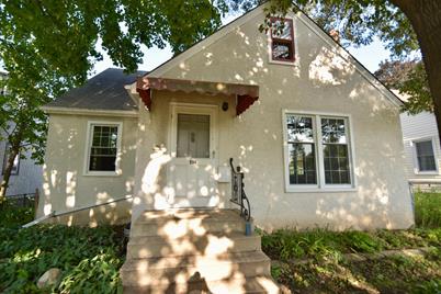 994 Ryde Street, Saint Paul, MN 55103 - Photo 1