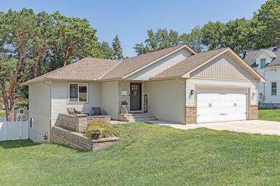 305 2nd Street S, Buffalo, MN 55313 - Photo 1