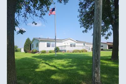 407 E 3rd Street, Donnelly, MN 56235 - Photo 1