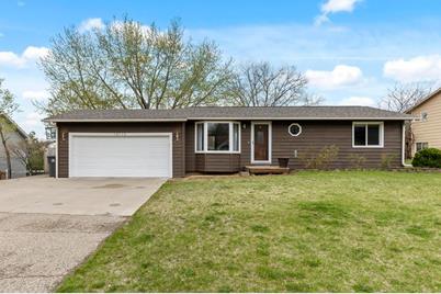 10115 Englewood Drive, Eden Prairie, MN 55347 - Photo 1