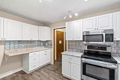 1415 Lake Street #113, Alexandria, MN 56308 - Photo 1