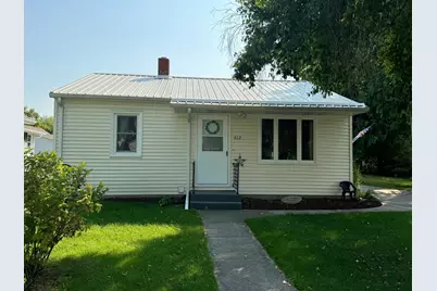 312 Granum Avenue N, Fosston, MN 56542 - Photo 1