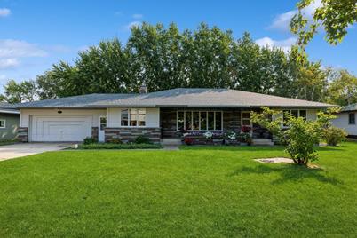 711 Washburne Avenue, Paynesville, MN 56362 - Photo 1
