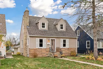 614 17th Avenue N, South Saint Paul, MN 55075 - Photo 1