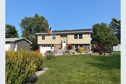 325 6th Street NW, Plainview, MN 55964 - Photo 1