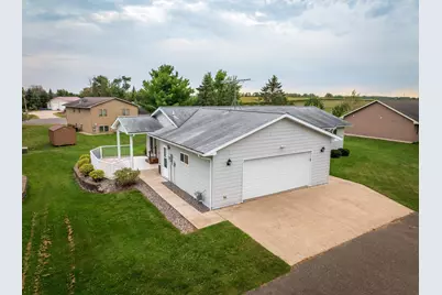 516 2nd Street NW, Hinckley, MN 55037 - Photo 1