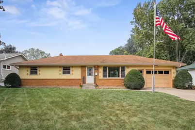 310 18th Avenue S, South Saint Paul, MN 55075 - Photo 1