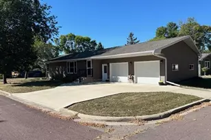 456 Cedar Ave, Westbrook, MN 56183 - Photo 1