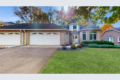 592 Terrace Courte, Roseville, MN 55113 - Photo 1