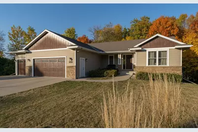 125 Goldfinch Court, Mankato, MN 56001 - Photo 1