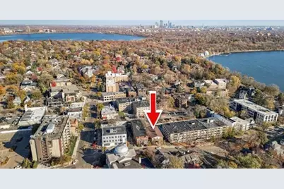 2712 W 44th Street #1, Minneapolis, MN 55410 - Photo 1
