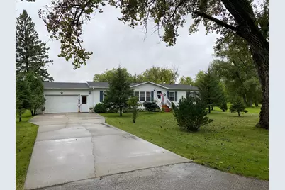 610 E University Avenue, Badger, MN 56714 - Photo 1