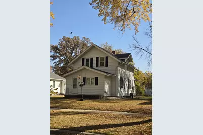 308 E 8th Street, Morris, MN 56267 - Photo 1