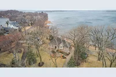 10 Peninsula Road, Dellwood, MN 55110 - Photo 1