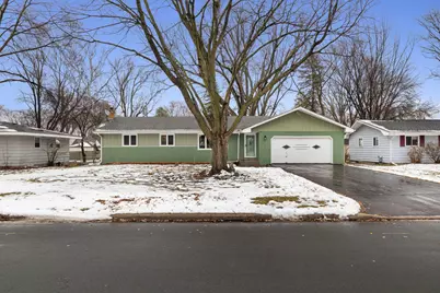 639 10th Avenue NW, New Brighton, MN 55112 - Photo 1