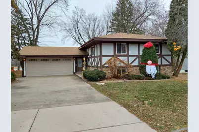 131 E Golden Lake Lane, Circle Pines, MN 55014 - Photo 1