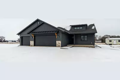 1613 Fox Glove Street, Holmen, WI 54636 - Photo 1