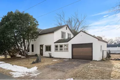 914 Bluff Avenue E, Shakopee, MN 55379 - Photo 1