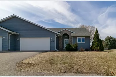 1733 Bassett Drive, Mankato, MN 56001 - Photo 1