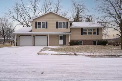 405 3rd Street NE, Hayfield, MN 55940 - Photo 1