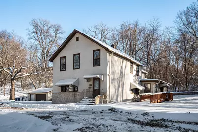 357 Hawthorne Avenue E, Saint Paul, MN 55130 - Photo 1