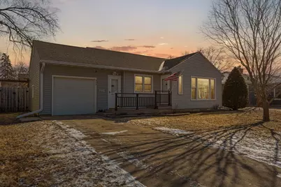 906 16th Avenue NE, Rochester, MN 55906 - Photo 1
