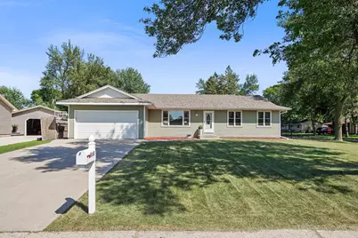 8167 Ingleside Avenue S, Cottage Grove, MN 55016 - Photo 1