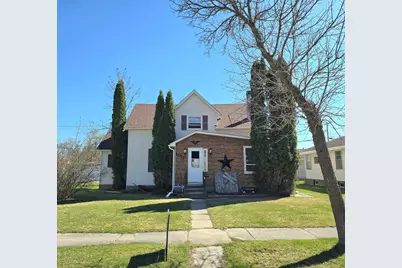 1011 10th Street, International Falls, MN 56649 - Photo 1