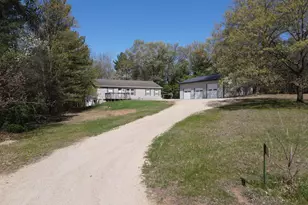 W5435 County Rd V, Durand, WI 54736 - Photo 1