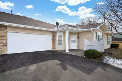 814 Roundhouse Street, Shakopee, MN 55379 - Photo 1
