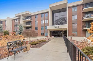 2485 Londin Ln E, Maplewood, MN 55119 - Photo 1