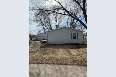 34 Park Drive NW, Eyota, MN 55934 - Photo 1