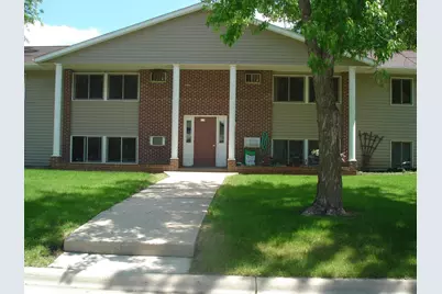 725 S 9th Street #5, Bird Island, MN 55310 - Photo 1