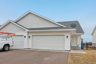 275 21st Ave SW, Cambridge, MN 55008 - Photo 1