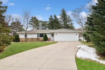 9625 14th Avenue S, Bloomington, MN 55425 - Photo 1
