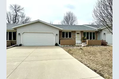 1027 Liberty Drive, Worthington, MN 56187 - Photo 1