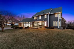 1373 Knollwood Ln, Mendota Heights, MN 55118 - Photo 1