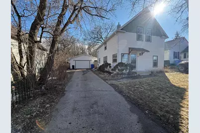 611 Holmes Street W, Detroit Lakes, MN 56501 - Photo 1