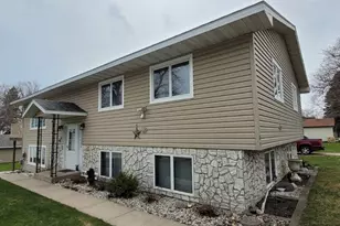 109 E Broadway St, Starbuck, MN 56381 - Photo 1