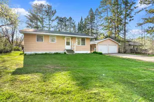 305 Dunn Ave N, Hinckley, MN 55037 - Photo 1