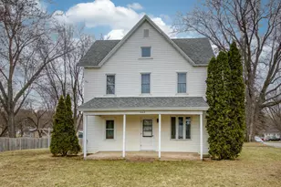 1402 Folsom St, Eau Claire, WI 54703 - Photo 1