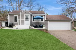 335 Hawthorne Rd, East Bethel, MN 55092 - Photo 1