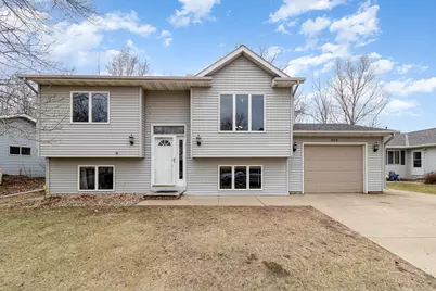 904 N 4th Street, Saint Peter, MN 56082 - Photo 1