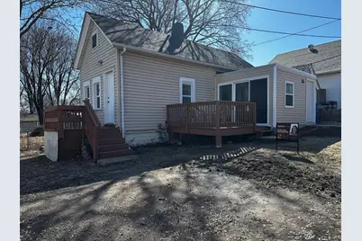 236 Lawson Avenue W, Saint Paul, MN 55117 - Photo 1