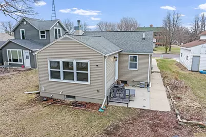 1127 N Main Street, Fairmont, MN 56031 - Photo 1